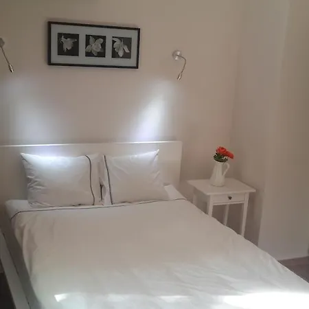 Mia Bursa